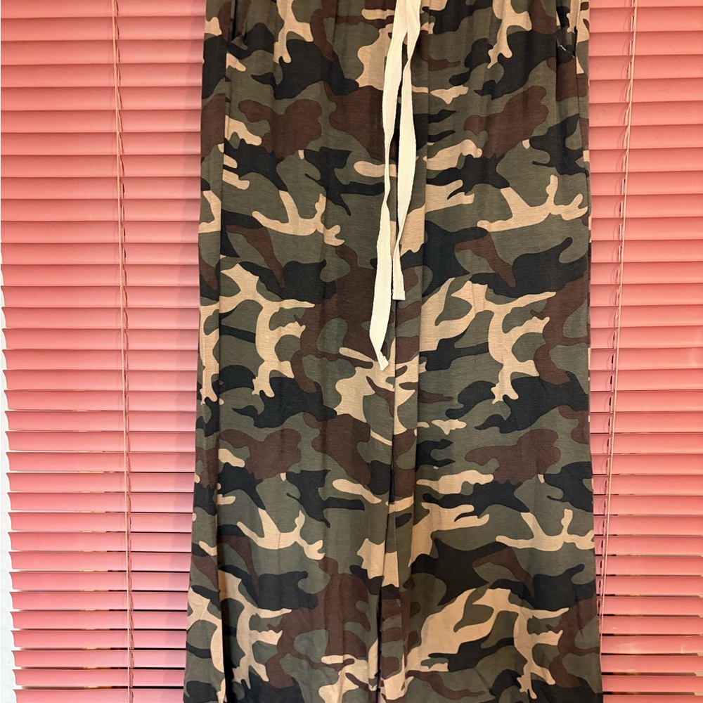 Zenana Outfitters Camouflage Pants